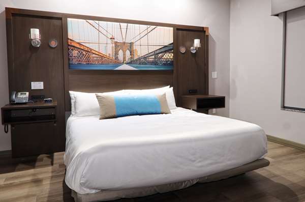 Suite - Hotel Manhattan New Caney