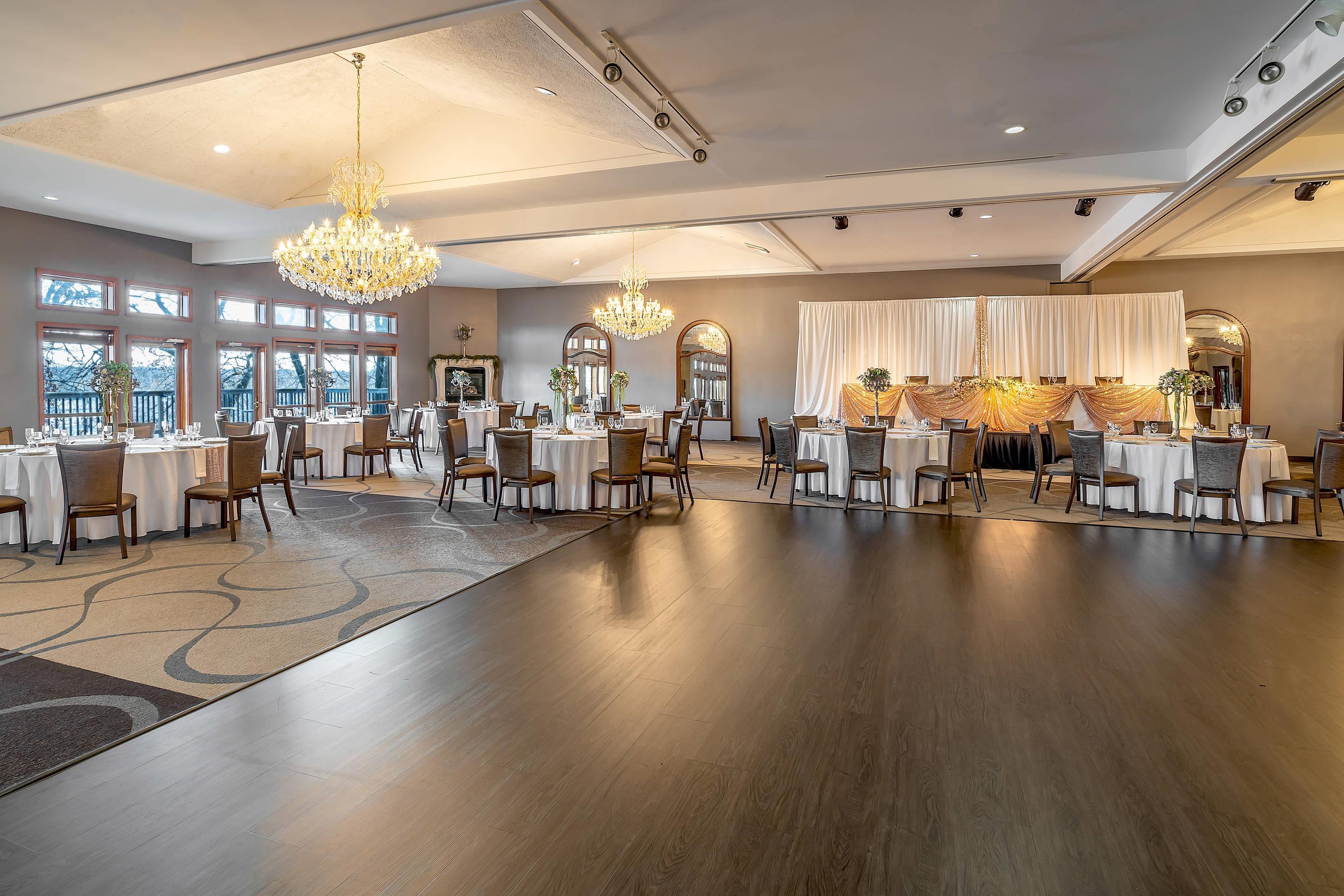 Large space for receptions, parties, anniversaries, and business meetings | Riverview Inn & Suites, Ascend Hotel Collection
