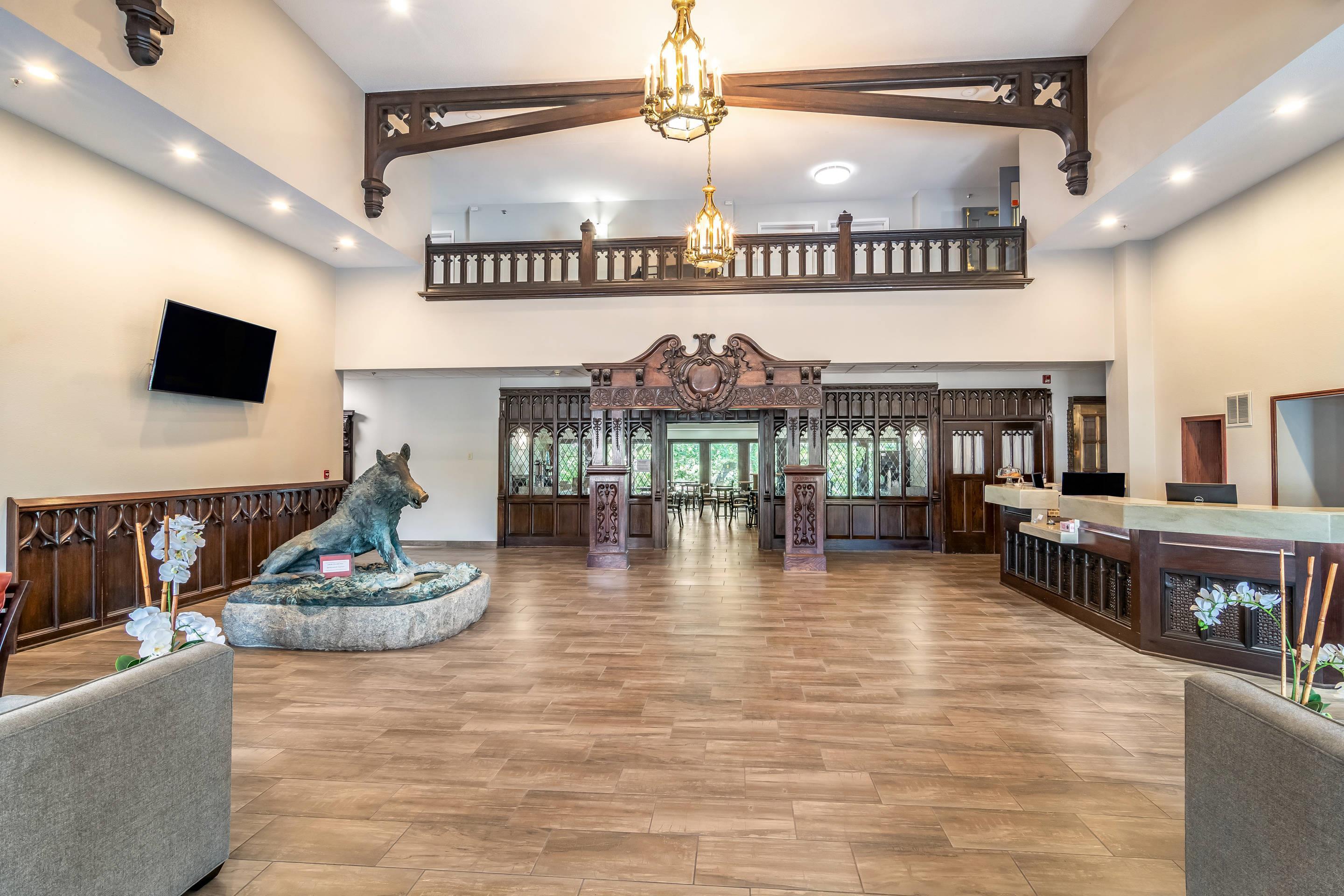 Hotel lobby | Riverview Inn & Suites, Ascend Hotel Collection