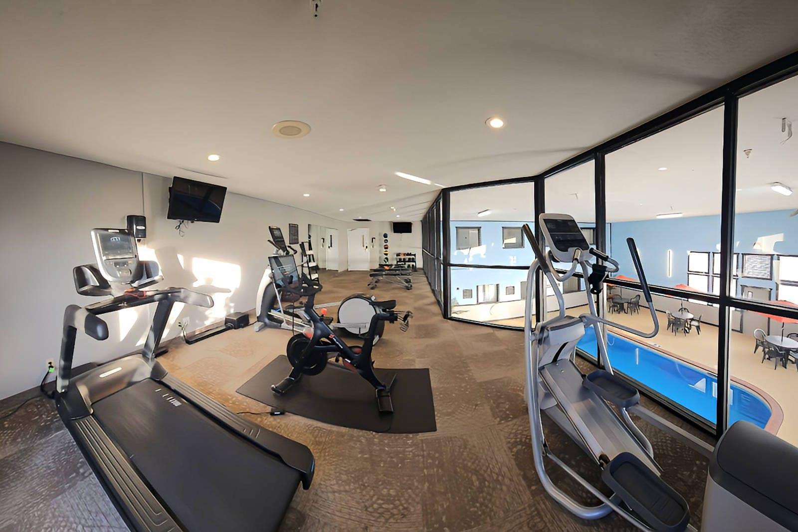 Fitness center | Riverview Inn & Suites, Ascend Hotel Collection