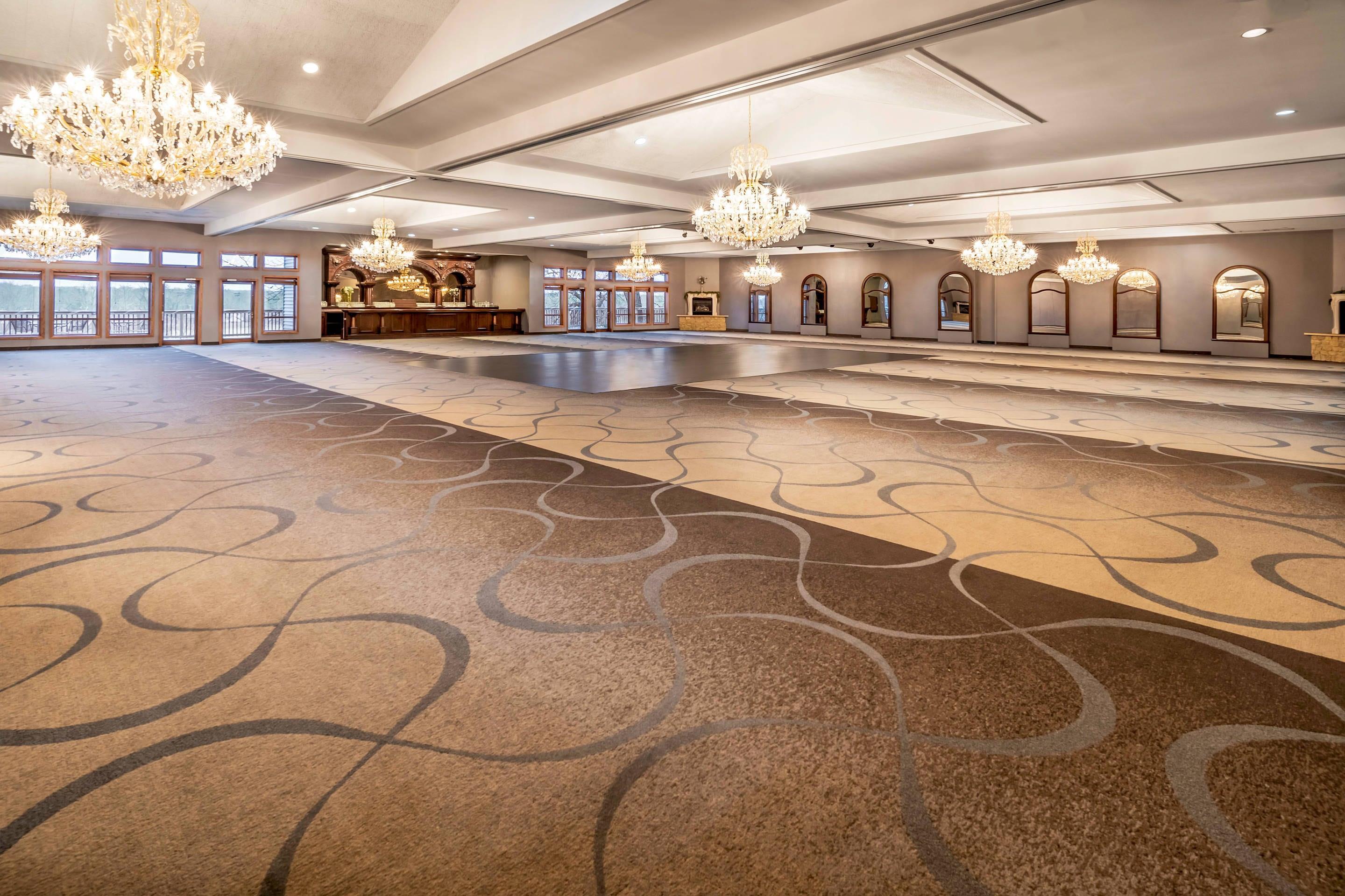 Large space for receptions, parties, anniversaries, and business meetings | Riverview Inn & Suites, Ascend Hotel Collection