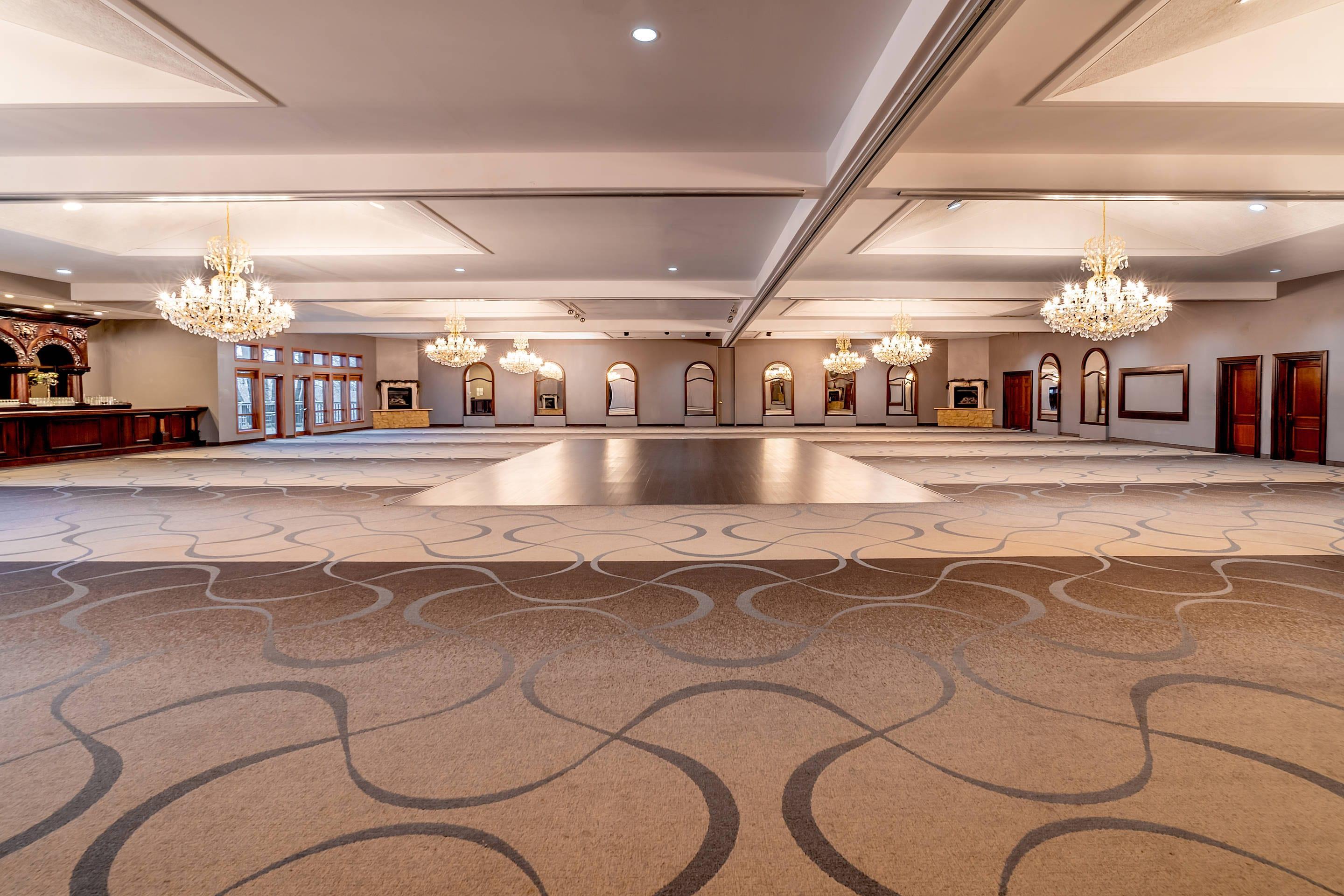 Large space for receptions, parties, anniversaries, and business meetings | Riverview Inn & Suites, Ascend Hotel Collection
