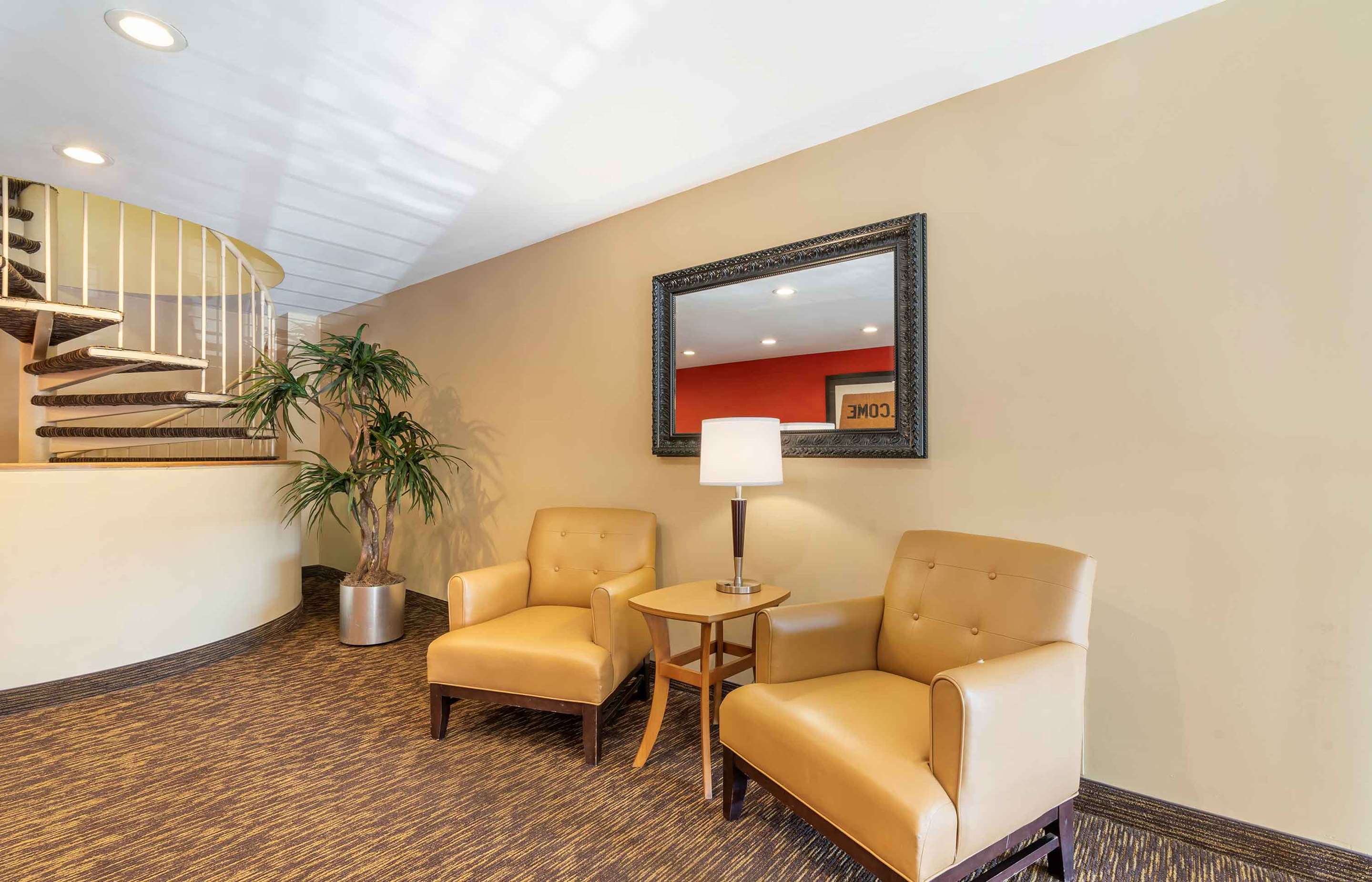 Lobby and Guest Check-in