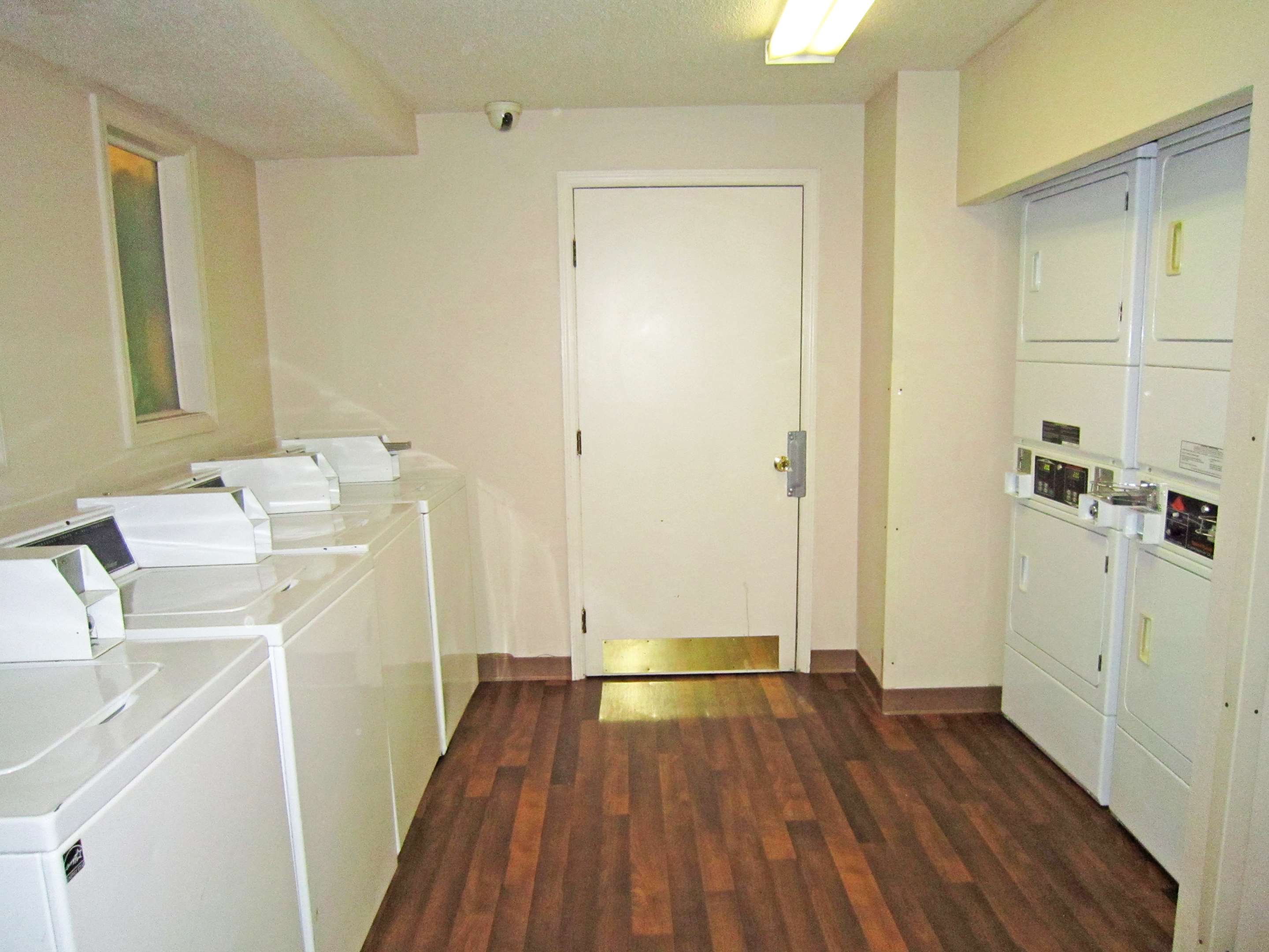 On-Premise Guest Laundry | Extended Stay America Suites - Columbus - East