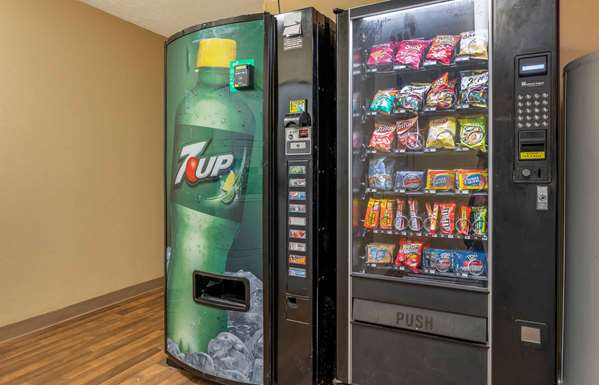  - Extended Stay America Suites Keystone Indianapolis - I-465, Exit 33