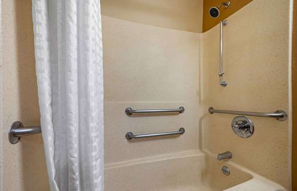  - Extended Stay America Suites Keystone Indianapolis - I-465, Exit 33