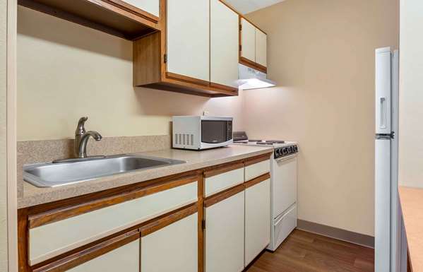  - Extended Stay America Suites Keystone Indianapolis - I-465, Exit 33
