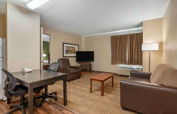 - Extended Stay America Suites College Park Indianapolis