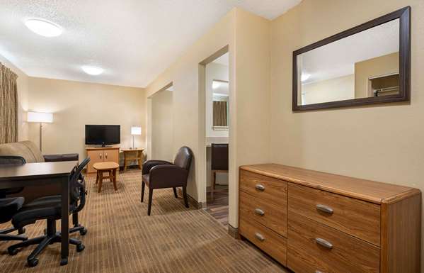  - Extended Stay America Suites College Park Indianapolis