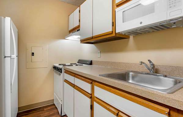 - Extended Stay America Suites Blue Ash South