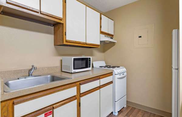  - Extended Stay America Suites Blue Ash South