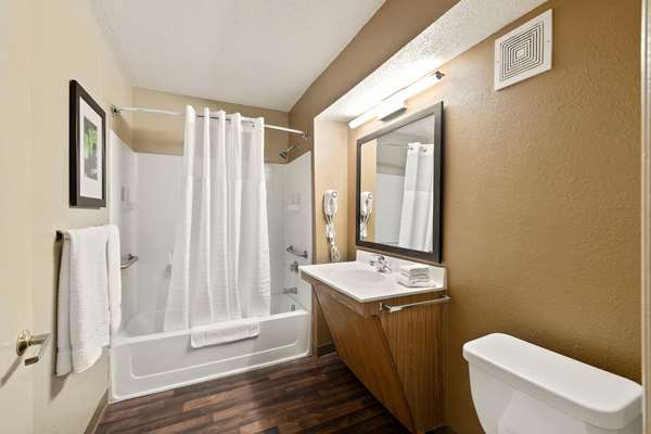  - Extended Stay America Suites Executive Park Charlotte - I-77, Exit 5