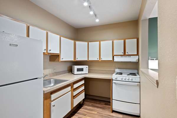  - Extended Stay America Suites Executive Park Charlotte - I-77, Exit 5