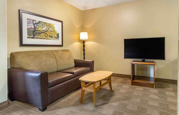  - Extended Stay America Suites Wendover Greensboro - I-40, Exit 214