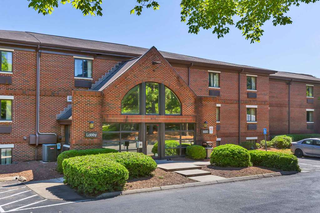 Suburban Studios Cary RDU Airport