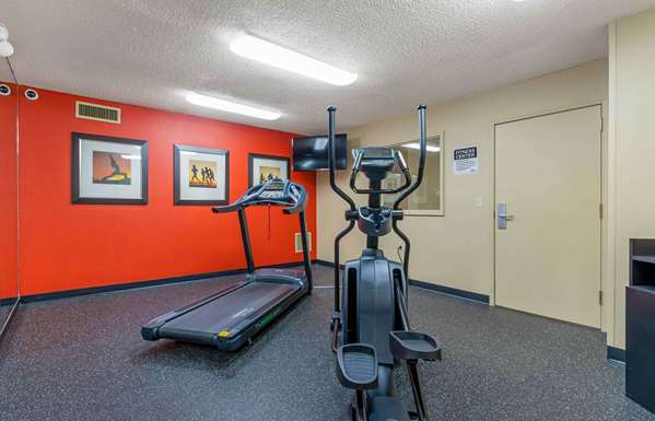 Fitness/ Exercise Room - Extended Stay America Suites Midtown Tulsa - I-44, Exit 231