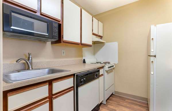 - Extended Stay America Suites Midtown Tulsa - I-44, Exit 231