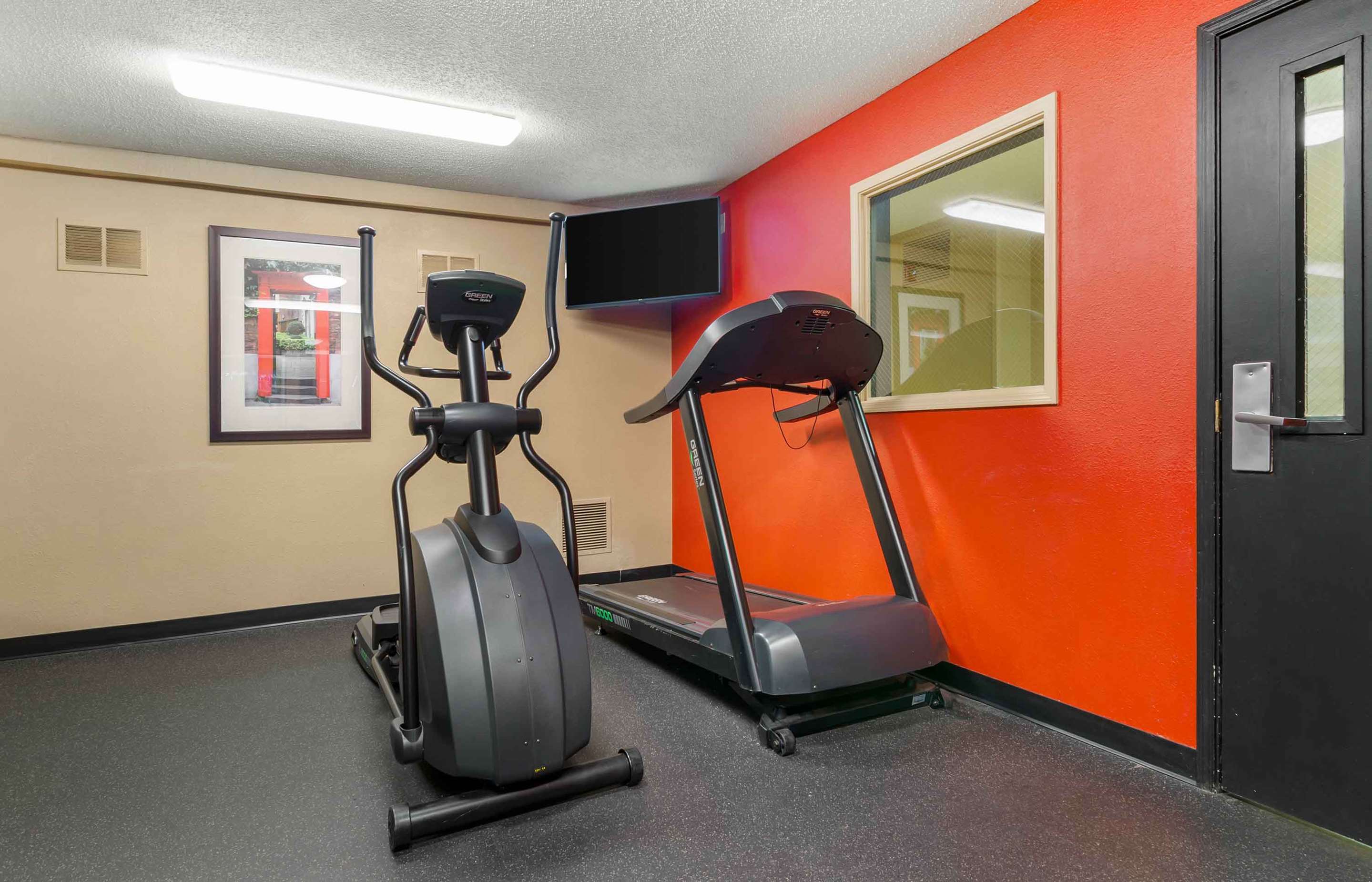 On-Site Fitness Facility | Extended Stay America Select Suites St Louis Earth City
