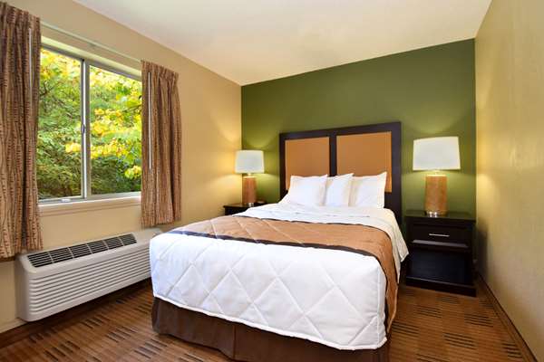  - Extended Stay America Suites Great Northern Mall - I-480, Exit 6