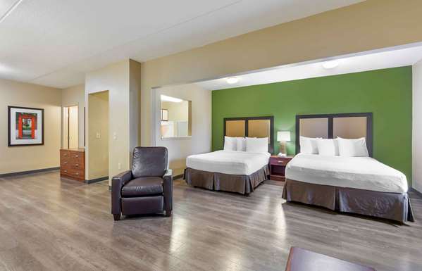  - Extended Stay America Suites Middleburg Heights - I-71, Exit 235