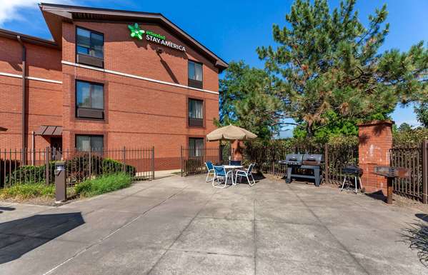  - Extended Stay America Suites Middleburg Heights - I-71, Exit 235