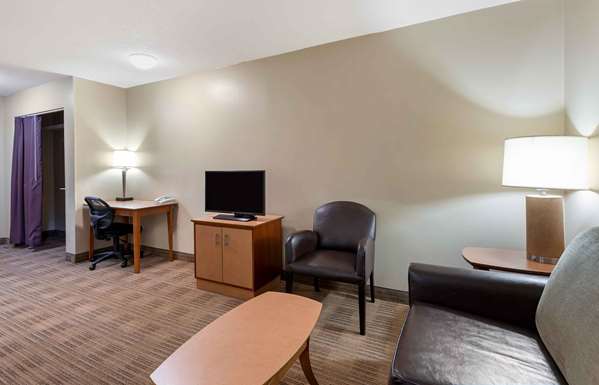 - Extended Stay America Suites Westlake - I-90, Exit 156