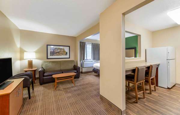  - Extended Stay America Suites Westlake - I-90, Exit 156