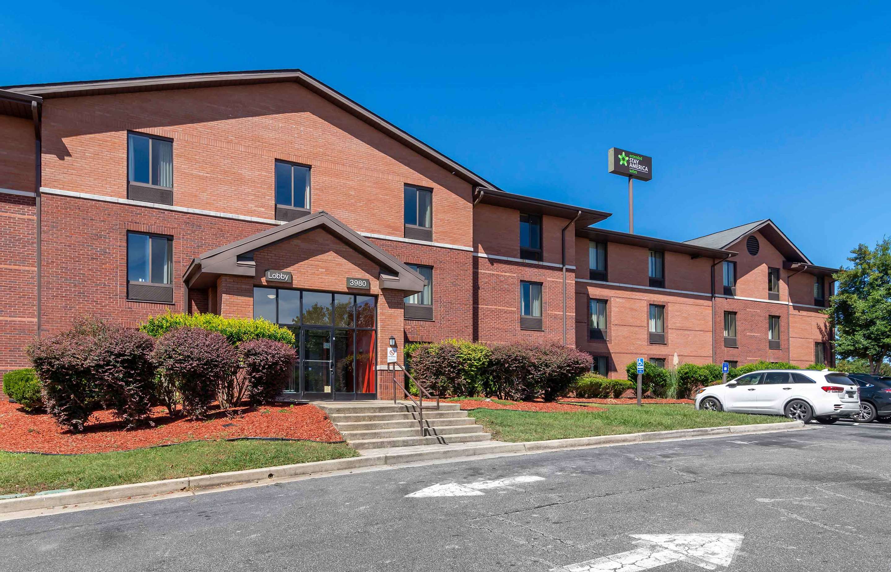 Exterior | Extended Stay America Suites Macon North
