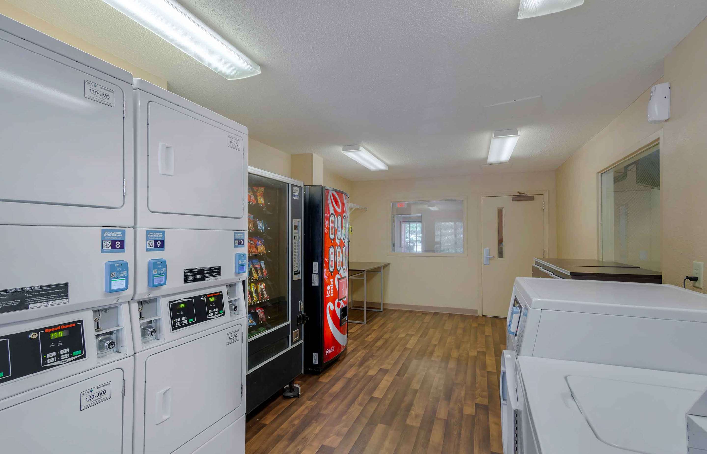 On-Premise Guest Laundry | Extended Stay America Suites Atlanta Vinings