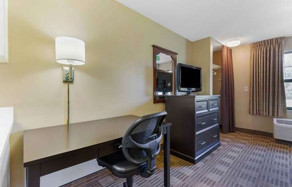  - Extended Stay America Suites Dulles South Chantilly