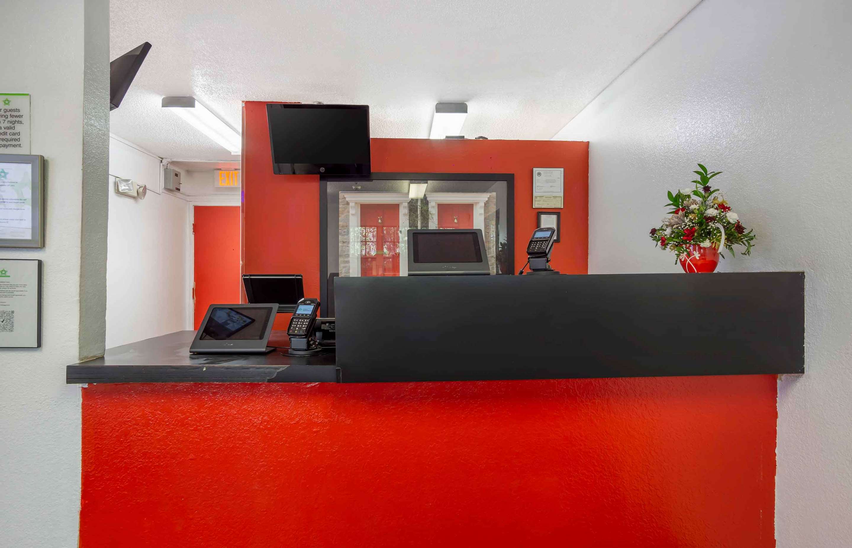 Lobby and Guest Check-in