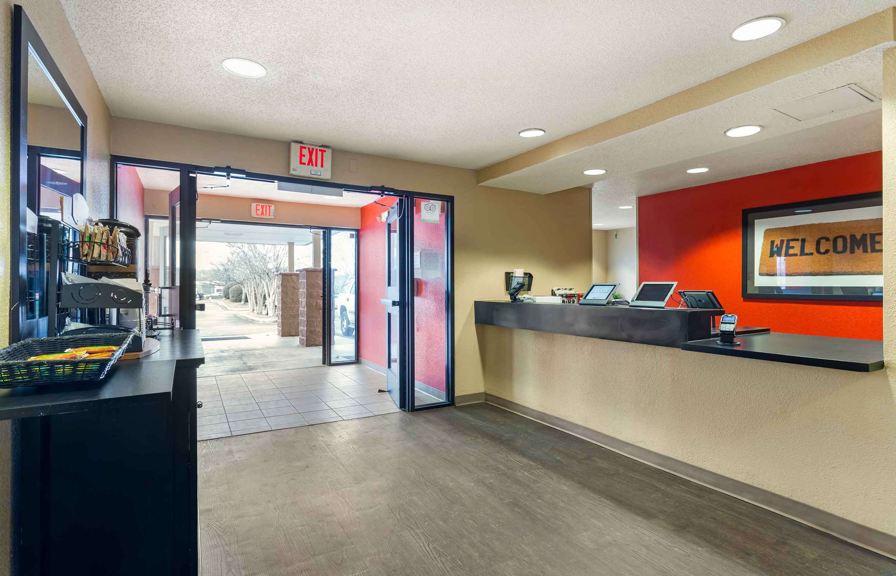 Lobby and Guest Check-in