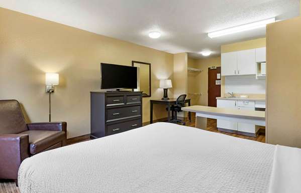  - Extended Stay America Suites Greenville - I-85, Exit 54