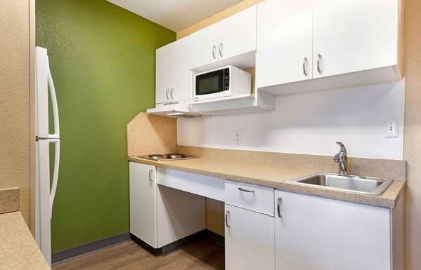  - Extended Stay America Suites Greenville - I-85, Exit 54