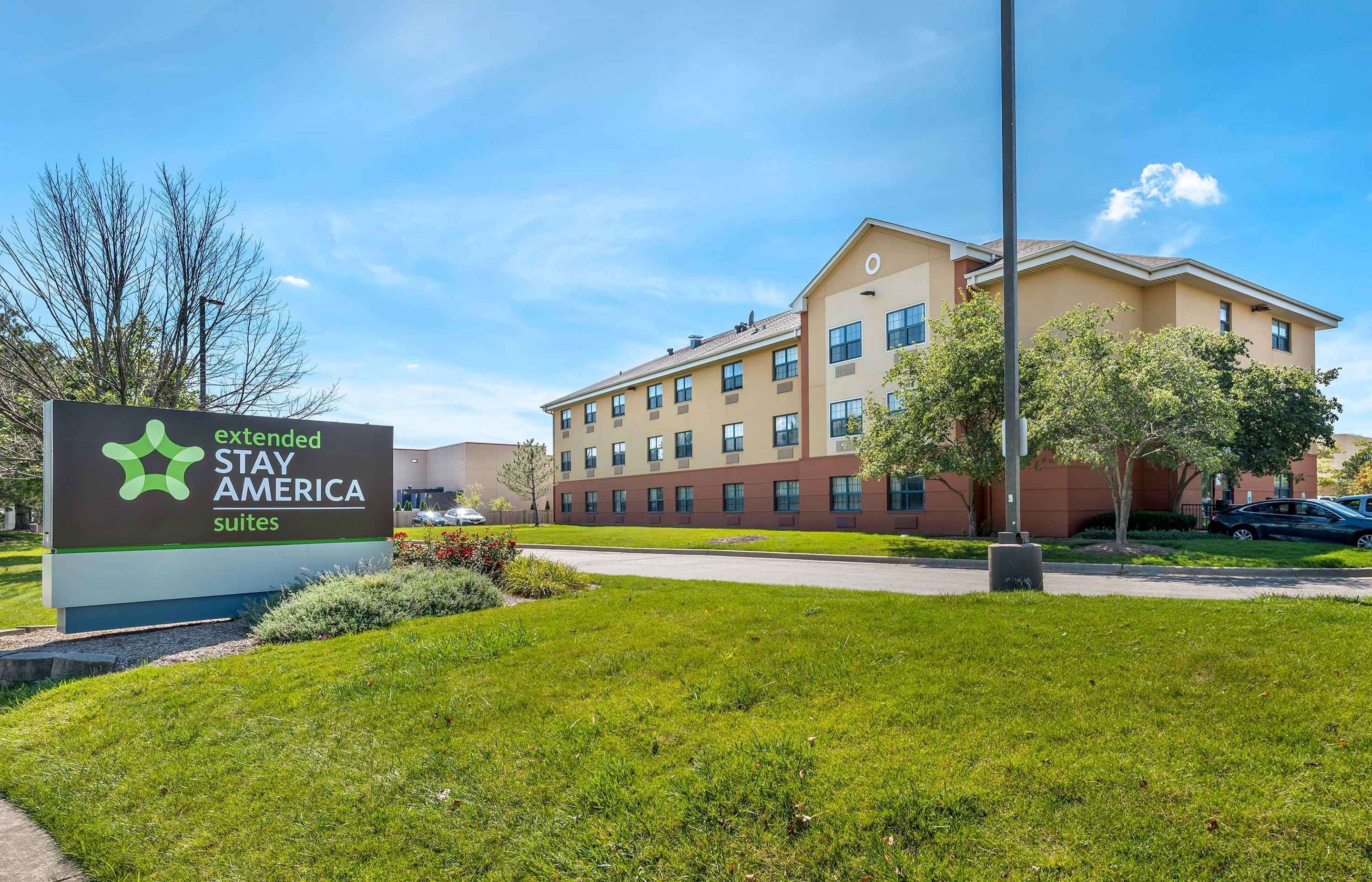 Exterior | Extended Stay America Suites - Chicago - Buffalo Grove - Deerfield