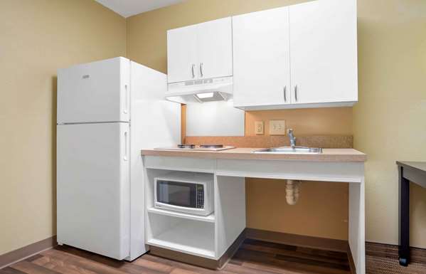  - Extended Stay America Suites Mobile - I-65, Exit 5A