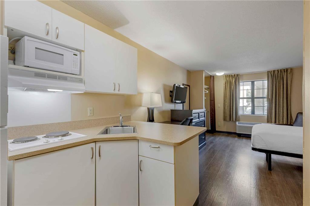 EXTENDED STAY AMERICA SUITES-guestroom-Guest Room,Guest Room Amenity,Kitchen/Kitchenette,On-Site.jpg