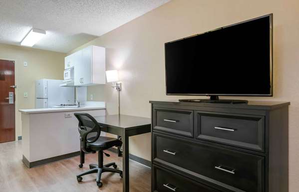  - Extended Stay America Suites Orlando - I-4, Exit 72