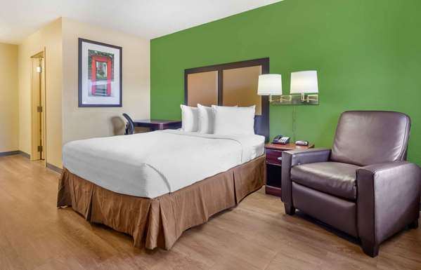 - Extended Stay America Suites Roanoke - I-581, Exit 3W