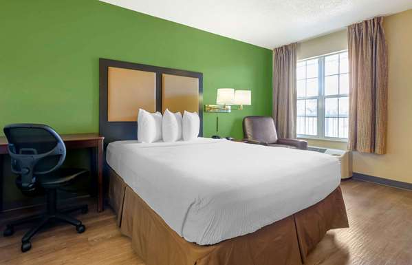  - Extended Stay America Suites Roanoke - I-581, Exit 3W