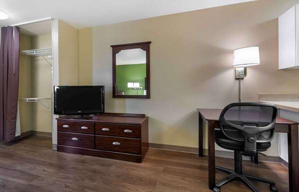  - Extended Stay America Suites Colorado Springs - I-25, Exit 148