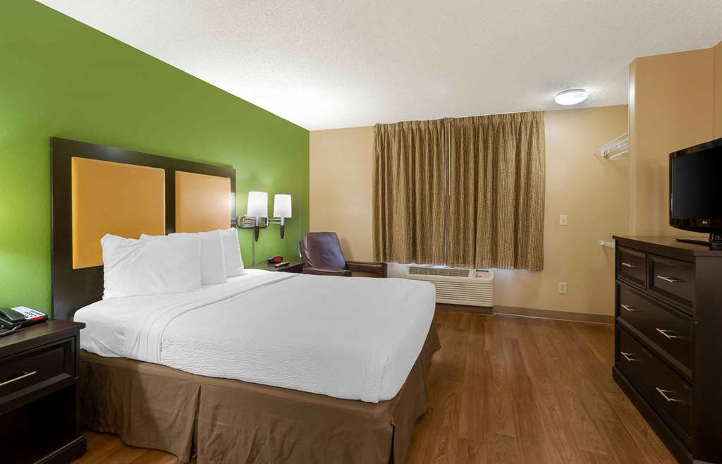 EXTENDED STAY AMERICA SELECT-guestroom-Guest Room,On-Site.jpg