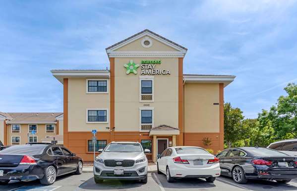 On-Site,Outdoor/Exterior,Exterior View of Building