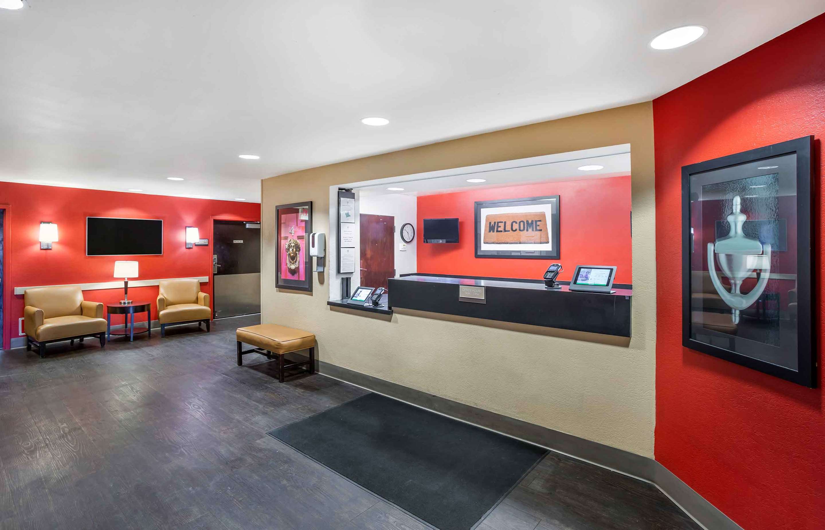 Lobby and Guest Check-in | Extended Stay America Suites Salt Lake City West Valley Ctr