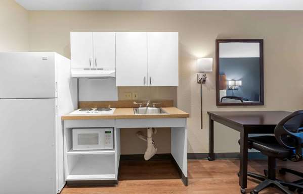 - Extended Stay America Suites Park Road Charlotte