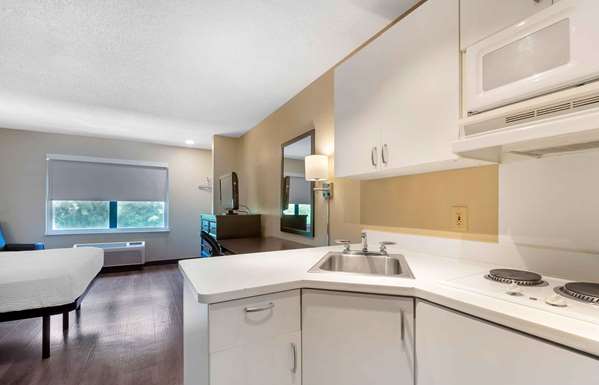  - Extended Stay America Suites Park Road Charlotte