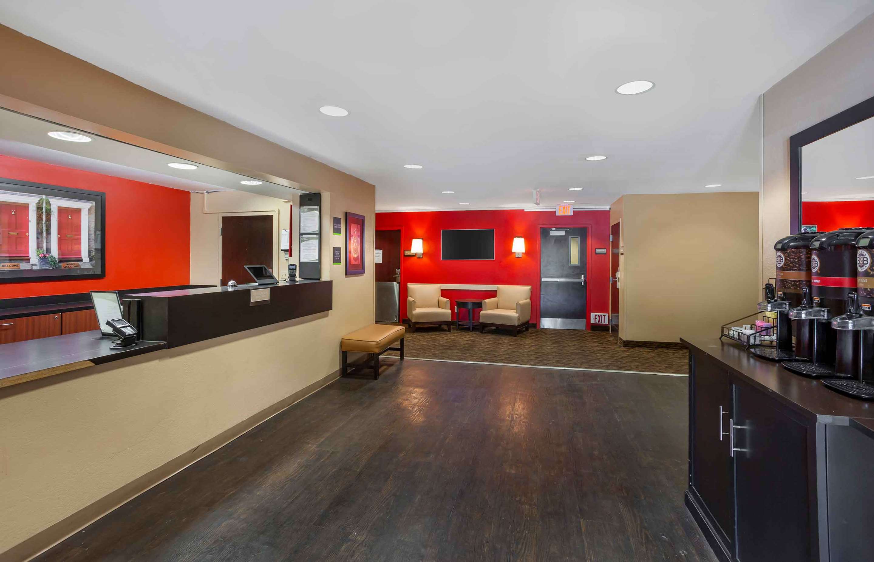 Lobby and Guest Check-in