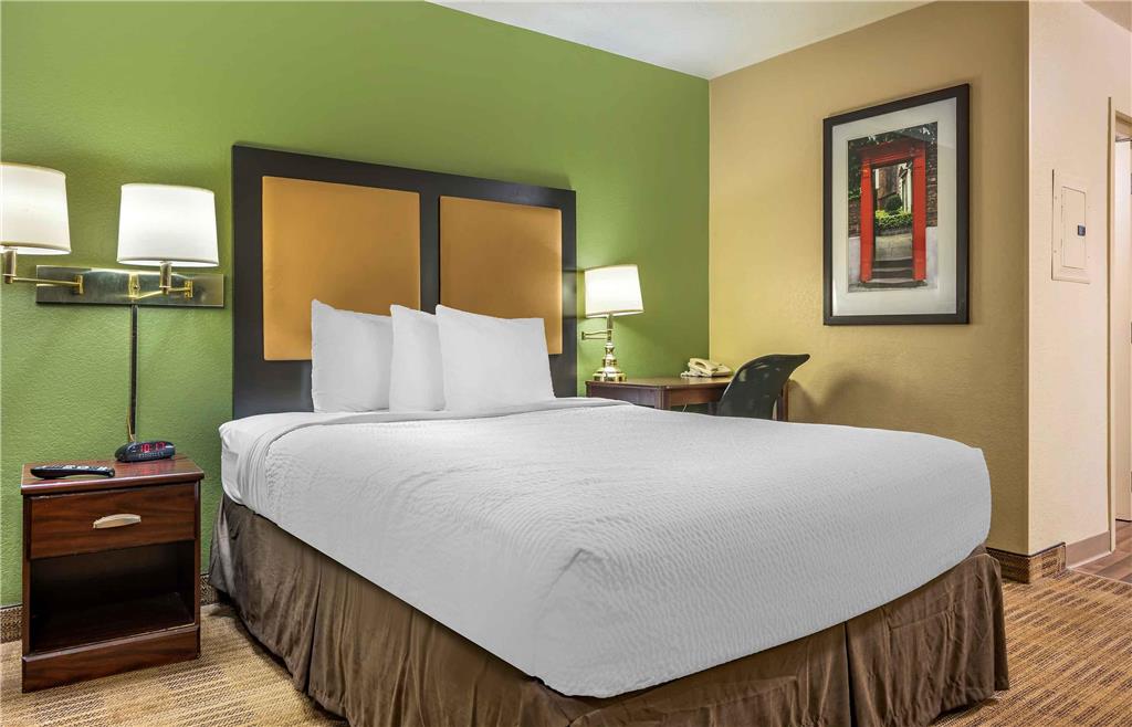 EXTENDED STAY AMERICA SUITES-guestroom-Guest Room,On-Site.jpg