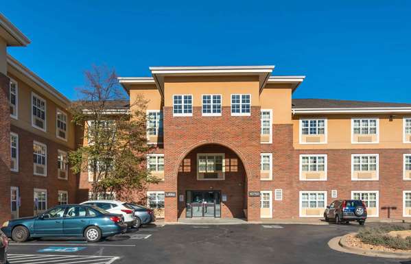 Exterior view - Extended Stay America Suites Overland Park