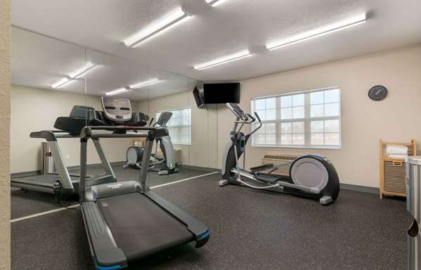 Fitness/ Exercise Room - Extended Stay America Suites Overland Park